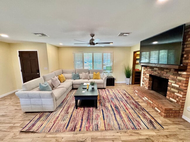 Photo - 8238 E Vista Dr