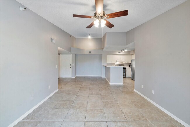 Photo - 120 Yacht Club Way Unit 305