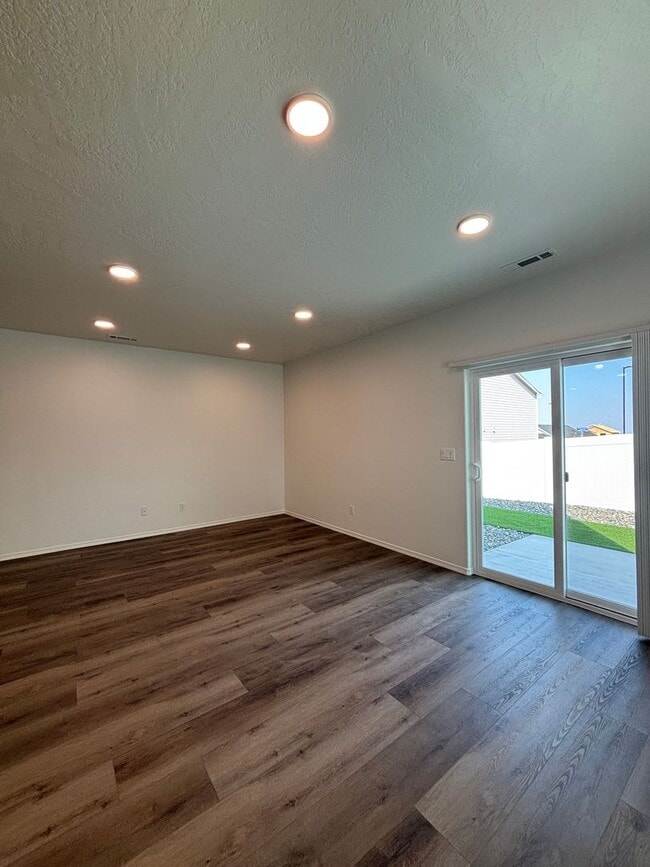 Photo - Brand New Townhome!