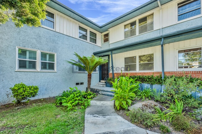 Photo - 5835 Bowcroft St Unit 2