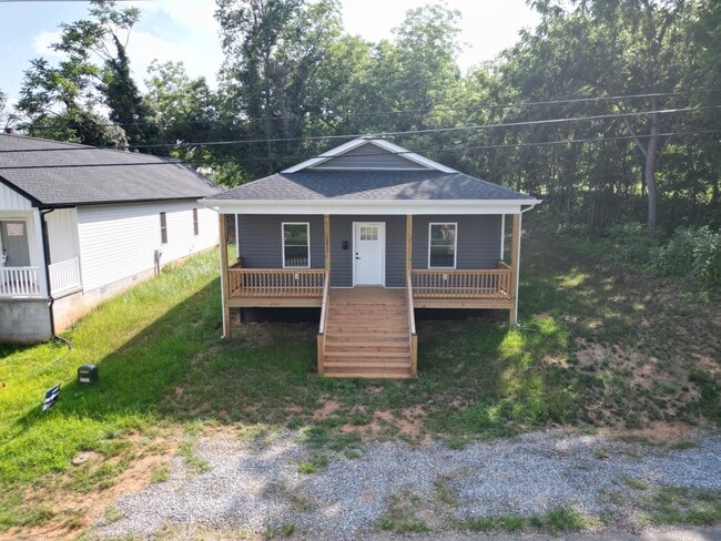 Photo - 1415 Floyd St