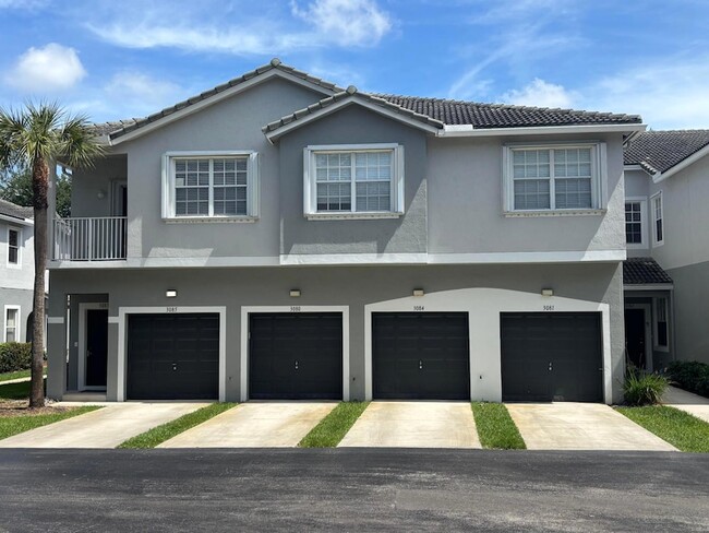 Building Photo - 3080 Grandiflora Dr