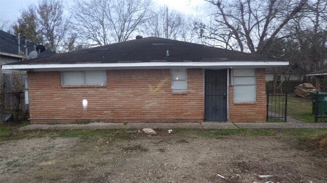 8410 Brandon St