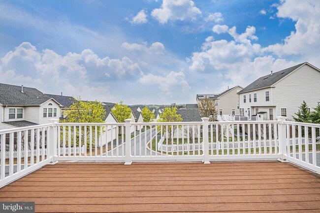 Photo - SPACIOUS 2 LEVEL CONDO WITH LOFT