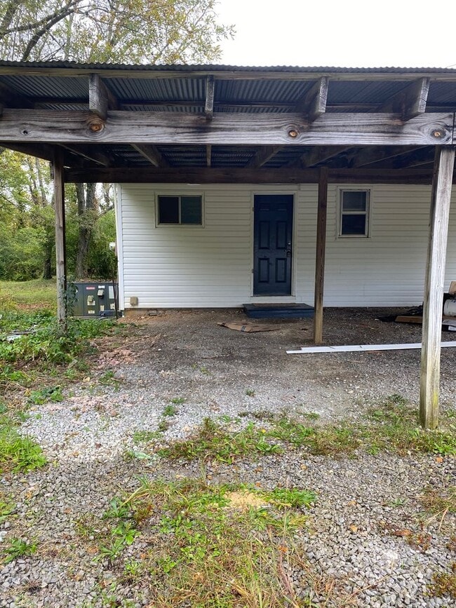 Photo - Quiet Country Living on 1 Acre in Murfrees...