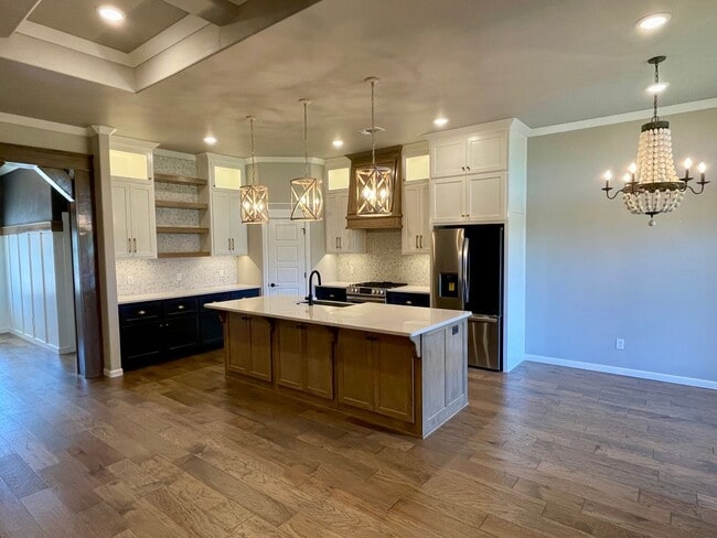 13809 Limestone Ln