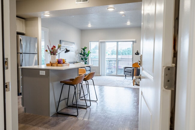 Lofts at 5 Points