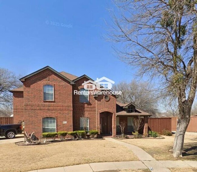 Photo - MOVE IN READY - Carrollton TEXAS - 5 BEDS 2.5 BATHS