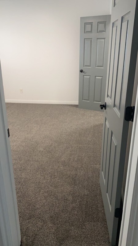 Photo - 397 W 400 N