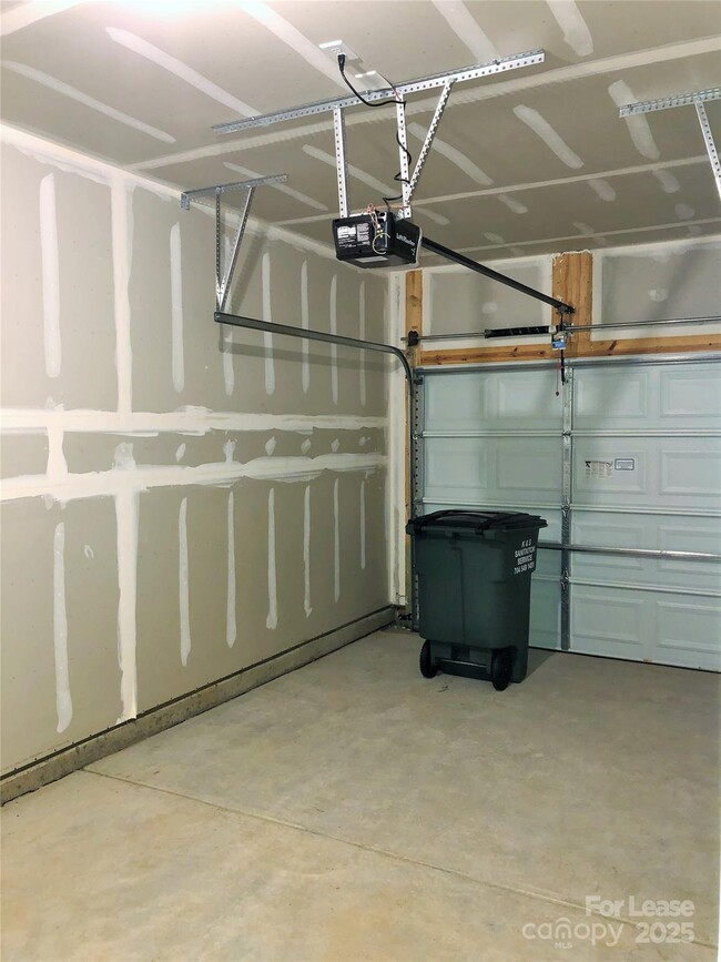 Photo - 6542 Revolutionary Trail