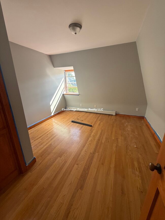 Photo - 199 Harvard St