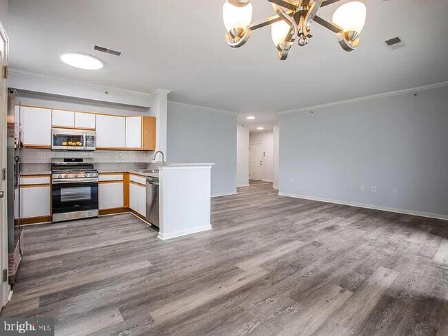 Photo - 1301 Karen Blvd Unit 401