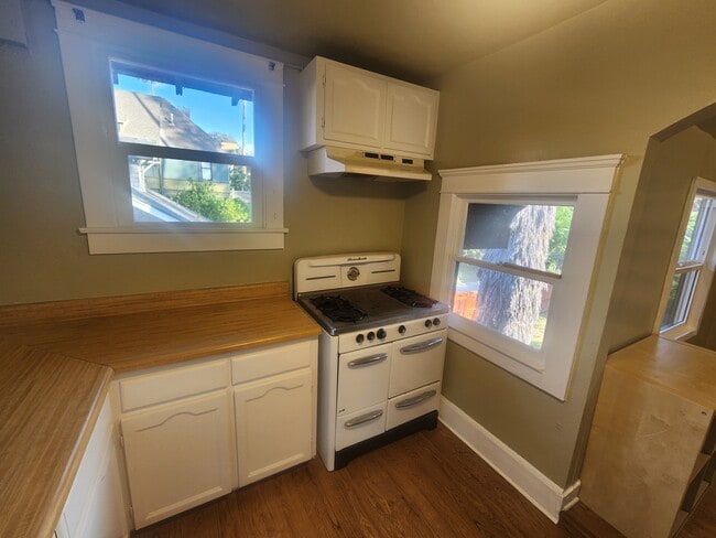 Photo - 893 Lincoln Ave Unit 893 1/2