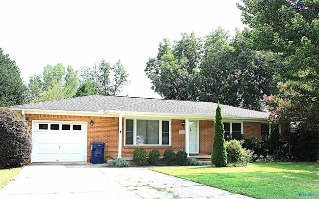 Photo - 1302 Philpot Ave NE