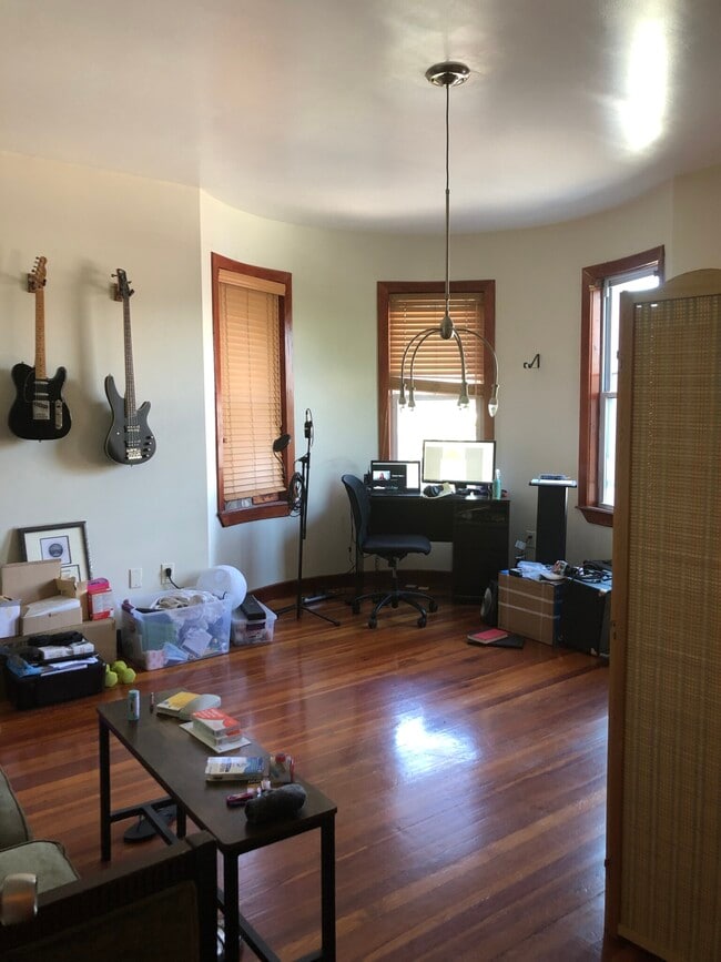 Photo - 314 Centre St Unidad 2