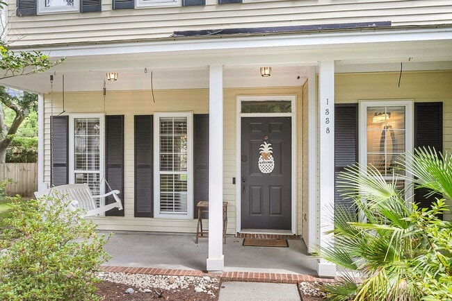 Photo - Coastal Convenience in the Heart of Mount Pleasant
