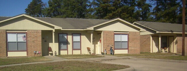 Building Photo - 101 Seniors Ave Rental