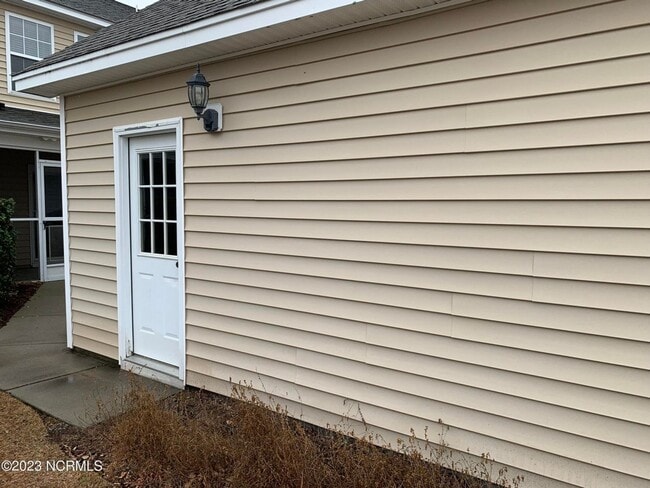 Photo - 3 Bed 3.5 Bath Townehome