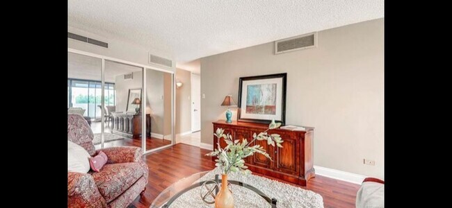 Photo - 1250 Humboldt St Unit 902