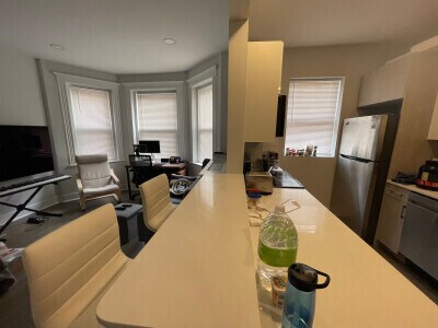 Photo - 115 Jersey St