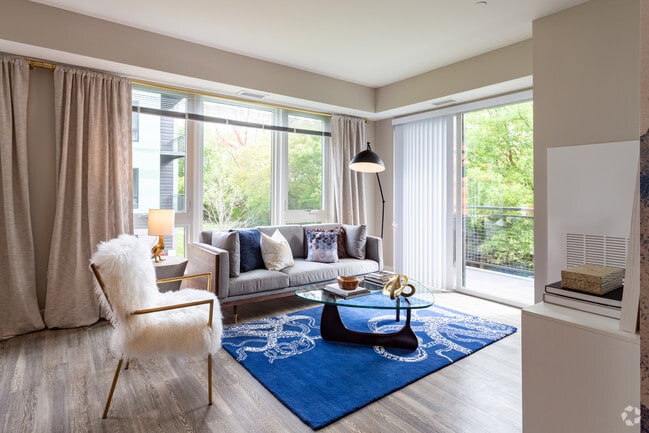 2BR, 2BA