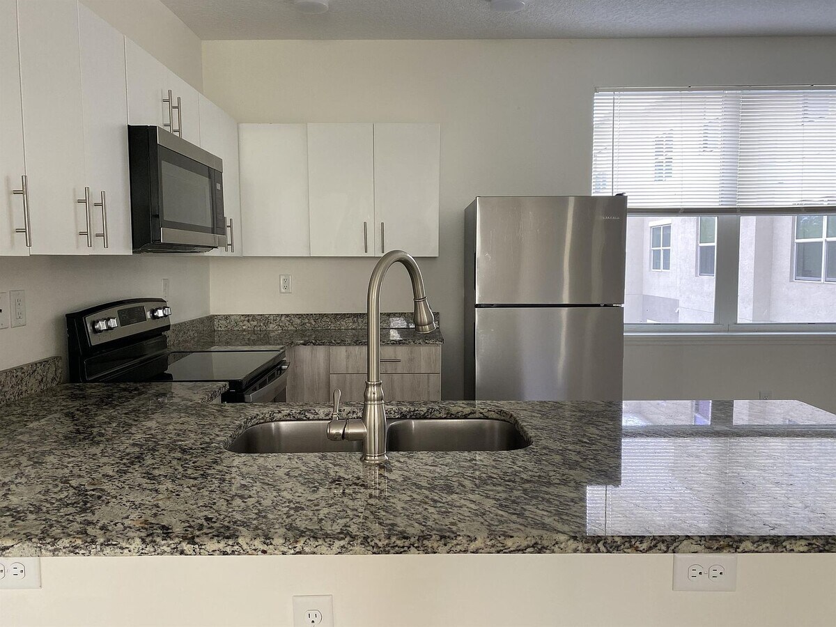 Photo - 2121 McCoy Rd