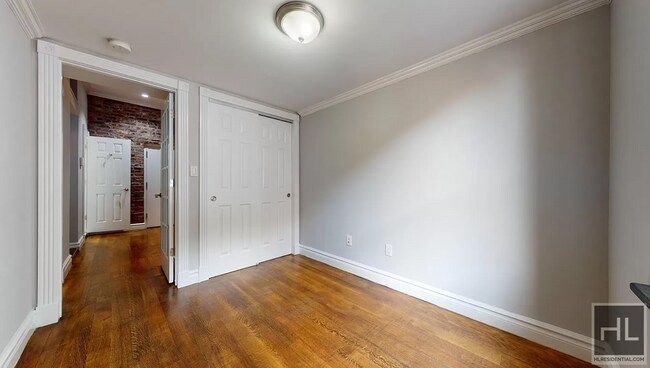 Photo - West 14th Street Unidad 01B