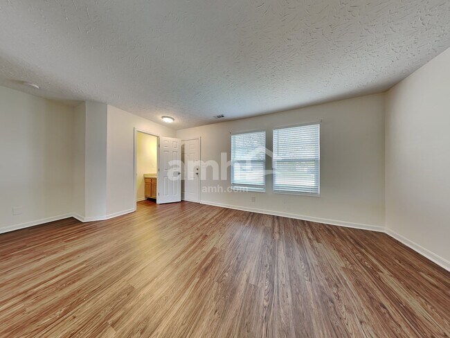 Photo - 781 Ackerly Dr