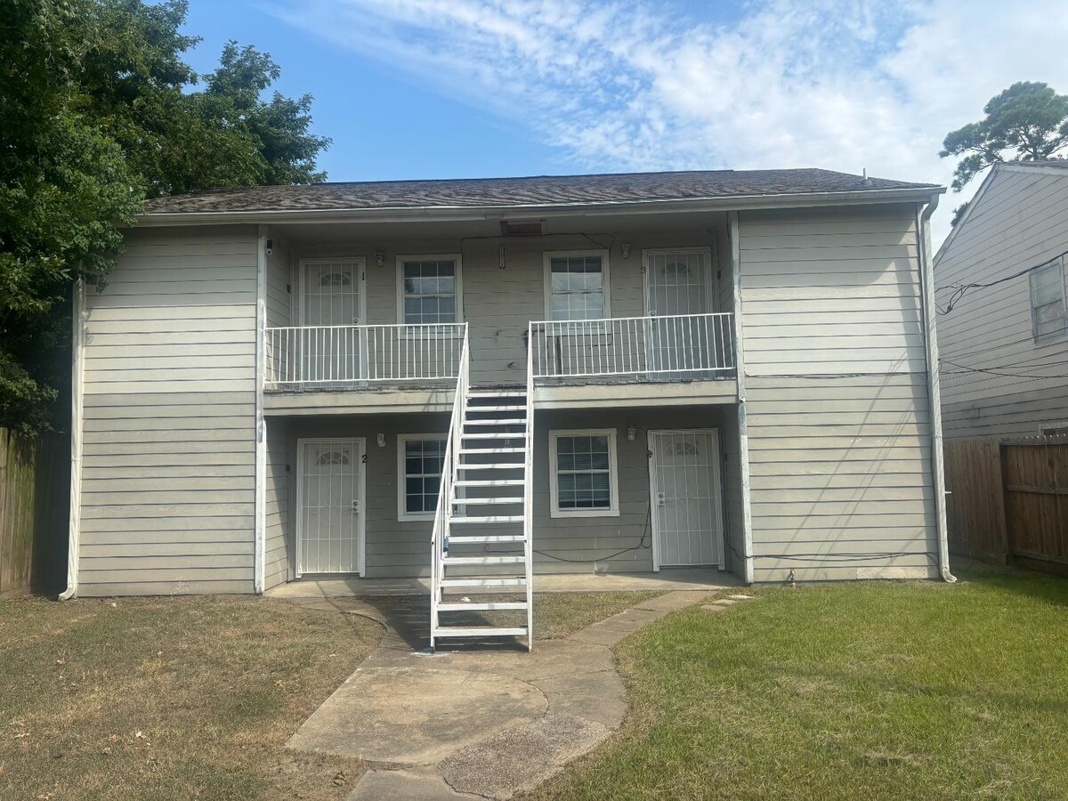 Photo - 14149 Force St