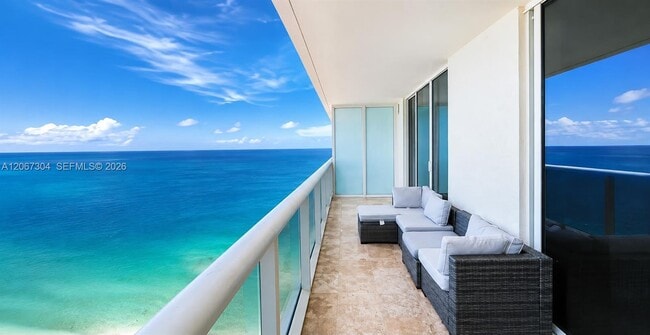 Building Photo - 1830 S Ocean Dr Unit 4010