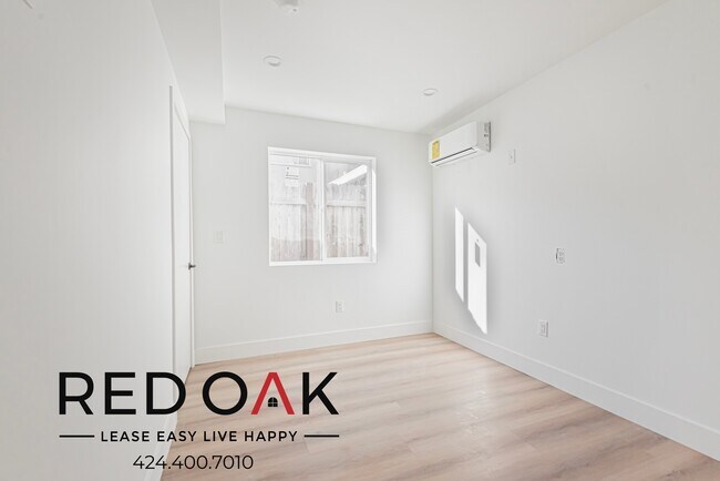 Photo - 2437 S Centinela Ave Unidad 11