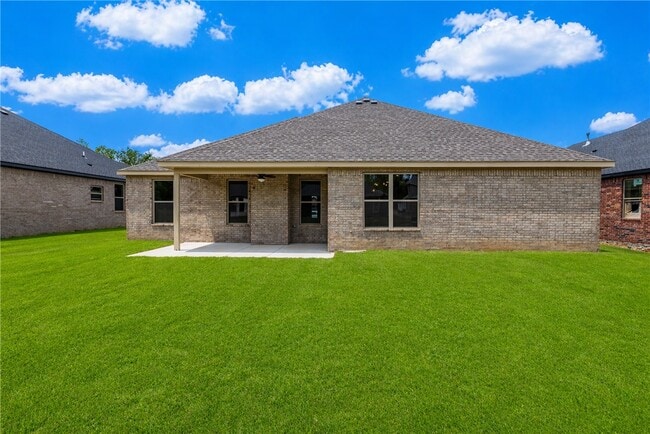 Photo - 2104 Dagan St