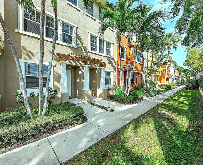 Photo - 770 Millbrae Ct