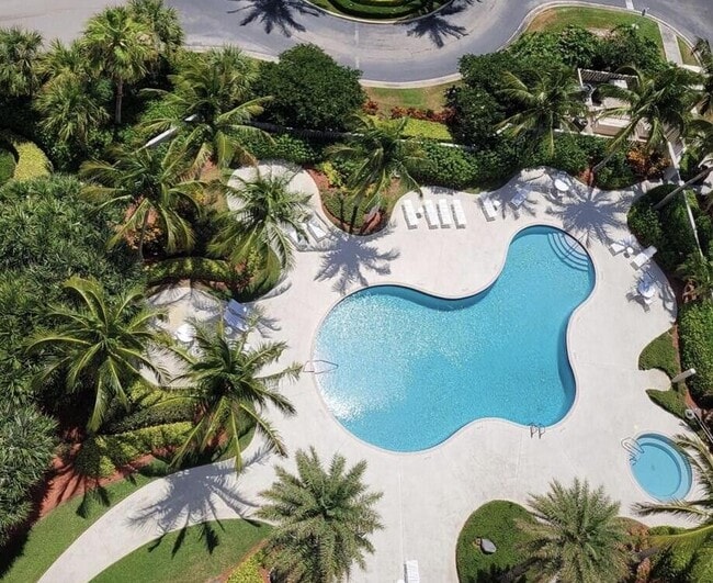 Photo - 5049 N Hwy A1A Unidad 1804