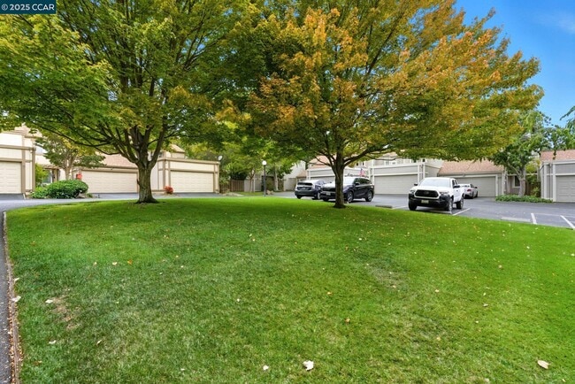 Photo - 209 Valley Oak Plaza