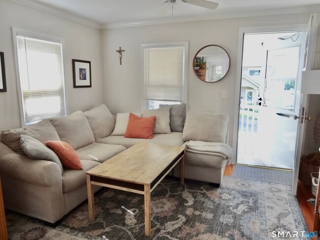 Photo - 75 St Charles Ave