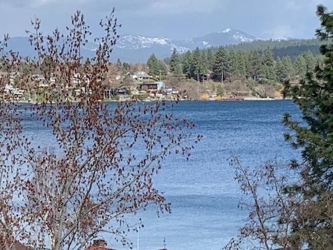 Building Photo - $2,595 / 4BR, 3.5BA Liberty Lake Executive... Rental