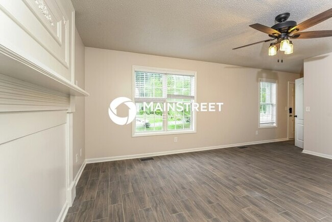Photo - 3 Bedroom Pet-Friendly Home in WINSTON SALEM, NC with Main Street Renewal