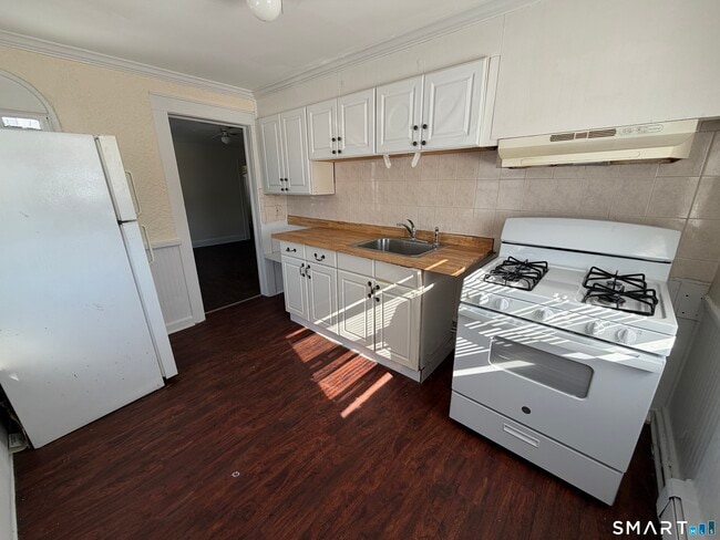 Photo - 61 Van Zant St Unit 2