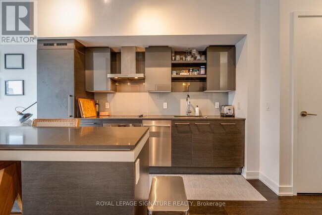 Photo - 1030 King St W Unité Ph31