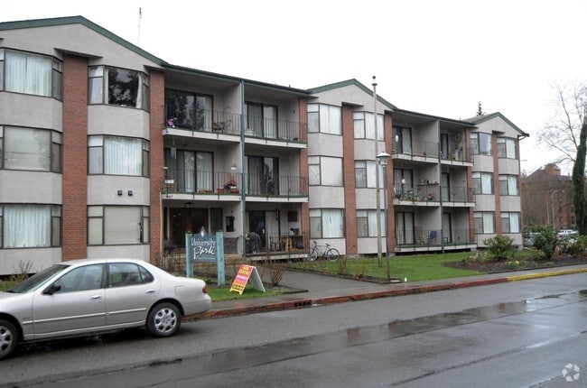 Building Photo - Oliver Apartments