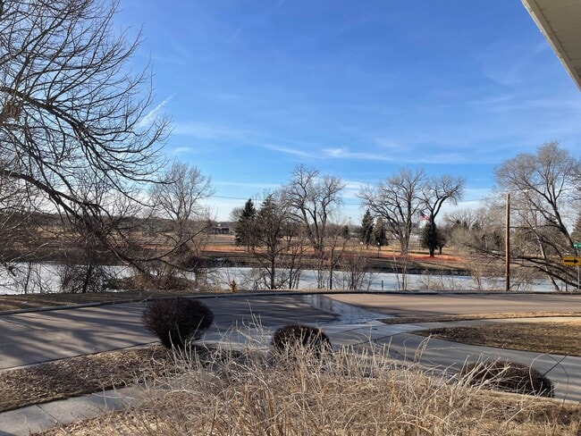 Scenic views - 424 N Lake Ave