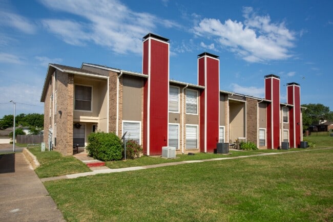 Building Exterior - The Cassidy at Western Hills
