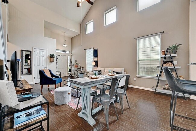 Photo - 7709 Menchaca Rd