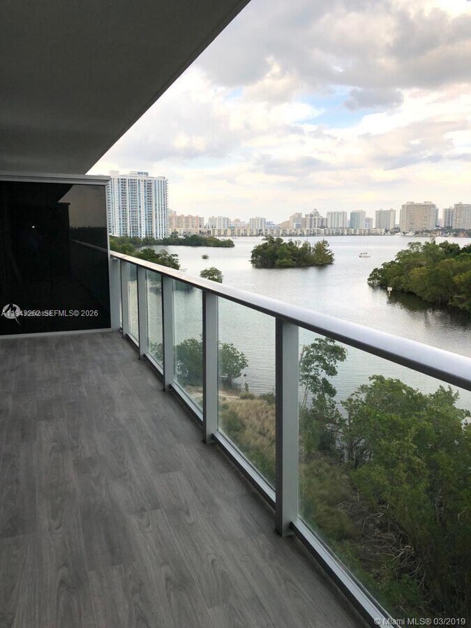 Photo - 16385 Biscayne Blvd Unit 618