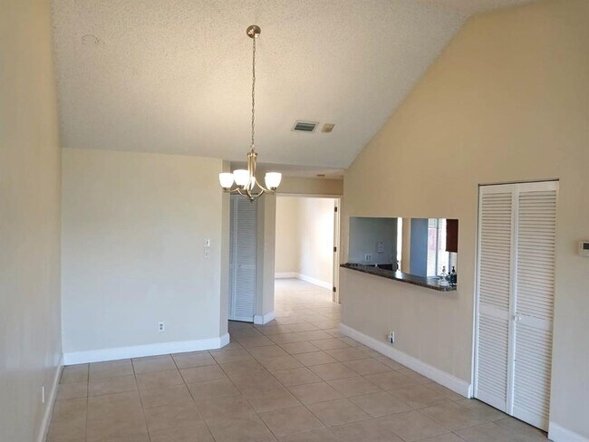 Photo - 1055 Coral Club Dr
