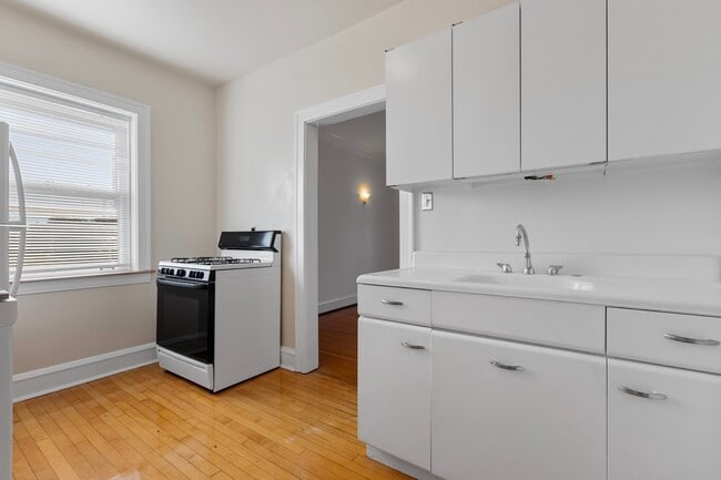 Photo - 816 Mulford St