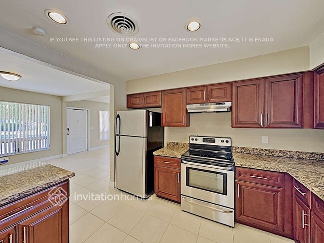 Photo - 4200 Hayes St