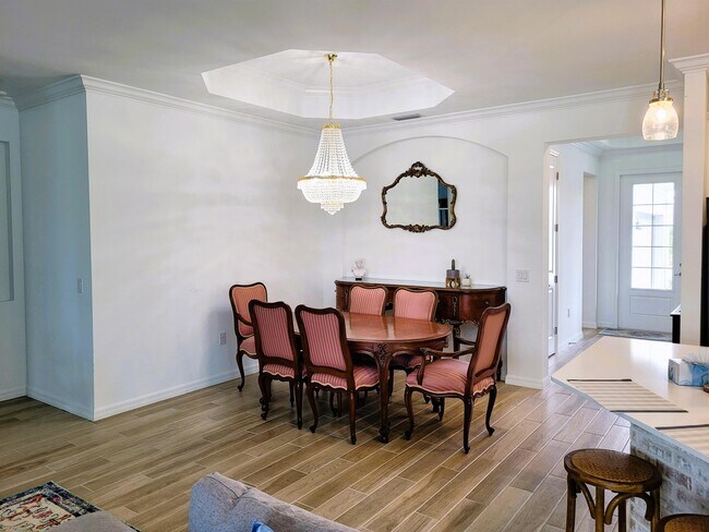 Photo - 5909 Berwick Ln