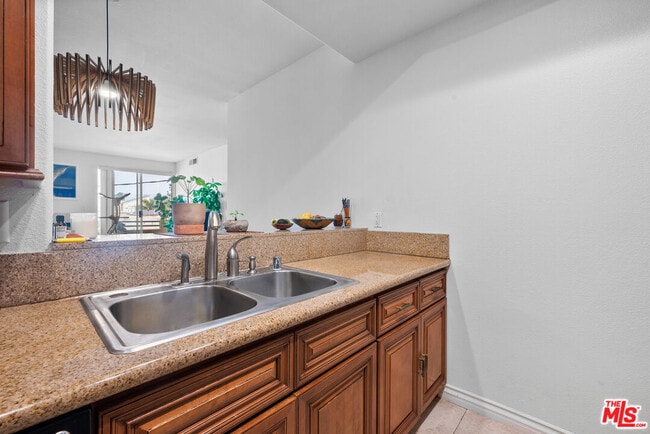 Photo - 1200 S Corning St Unit 201